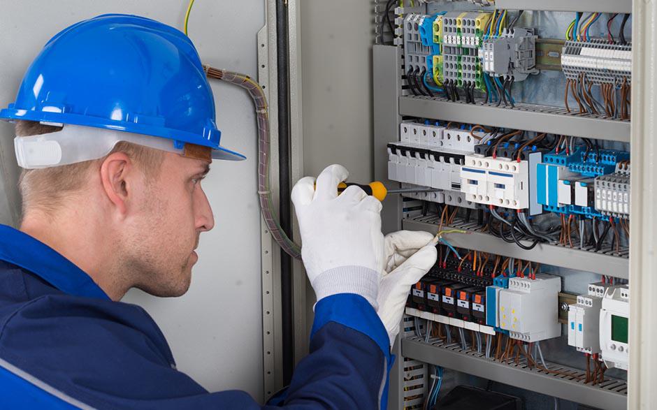 activité électricien Colombes